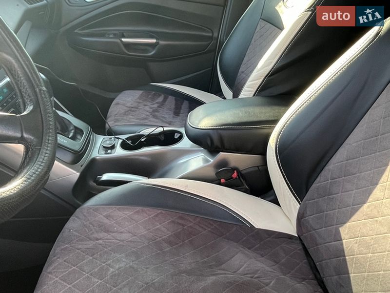 Позашляховик / Кросовер Ford Kuga 2013 в Кривому Розі фото 8 Позашляховик / Кросовер Ford Kuga 2013 в Кривому Розі