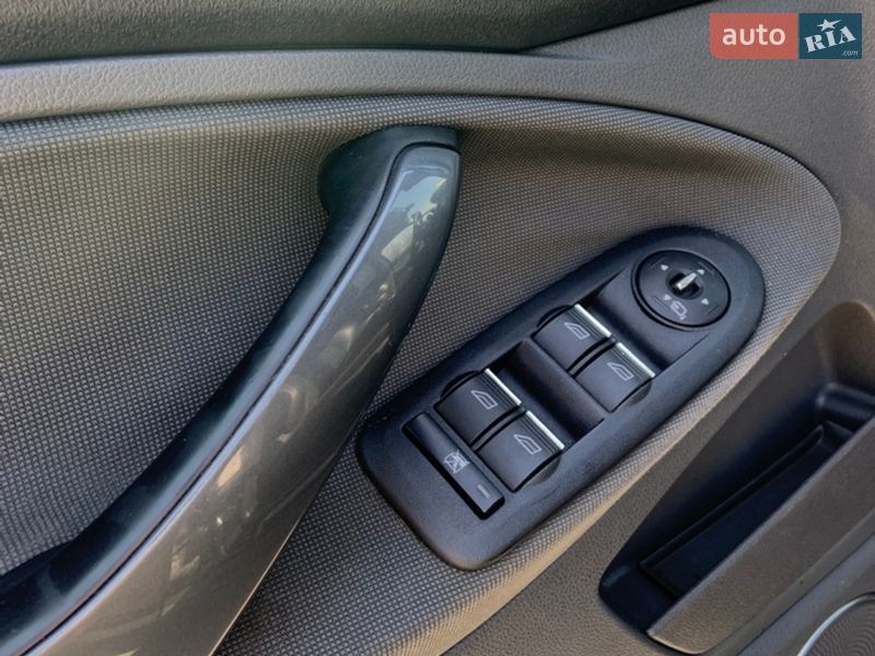 Позашляховик / Кросовер Ford Kuga 2011 в Києві фото 10 Позашляховик / Кросовер Ford Kuga 2011 в Києві