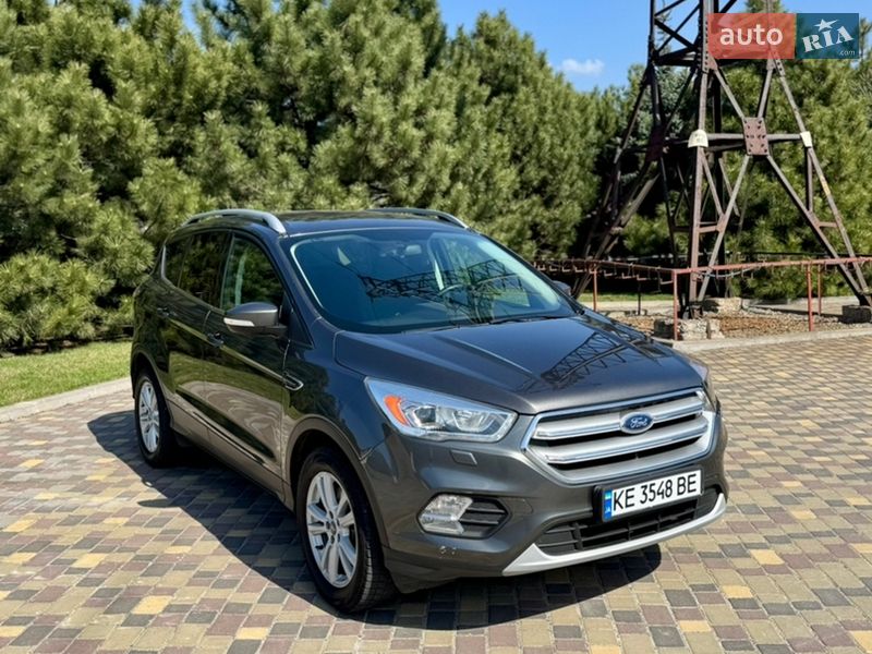 Позашляховик / Кросовер Ford Kuga 2017 в Дніпрі фото 5 Позашляховик / Кросовер Ford Kuga 2017 в Дніпрі