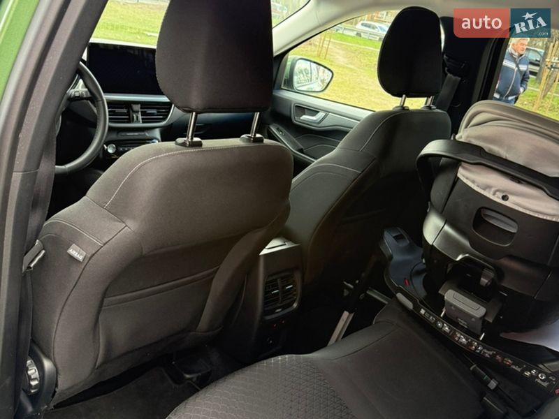 Внедорожник / Кроссовер Ford Kuga 2024 в Ладыжине