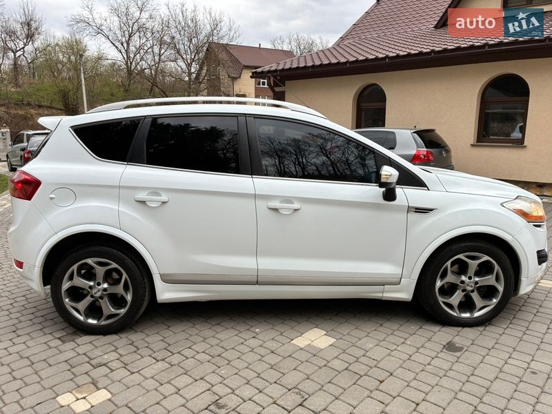Внедорожник / Кроссовер Ford Kuga 2010 в Тячеве