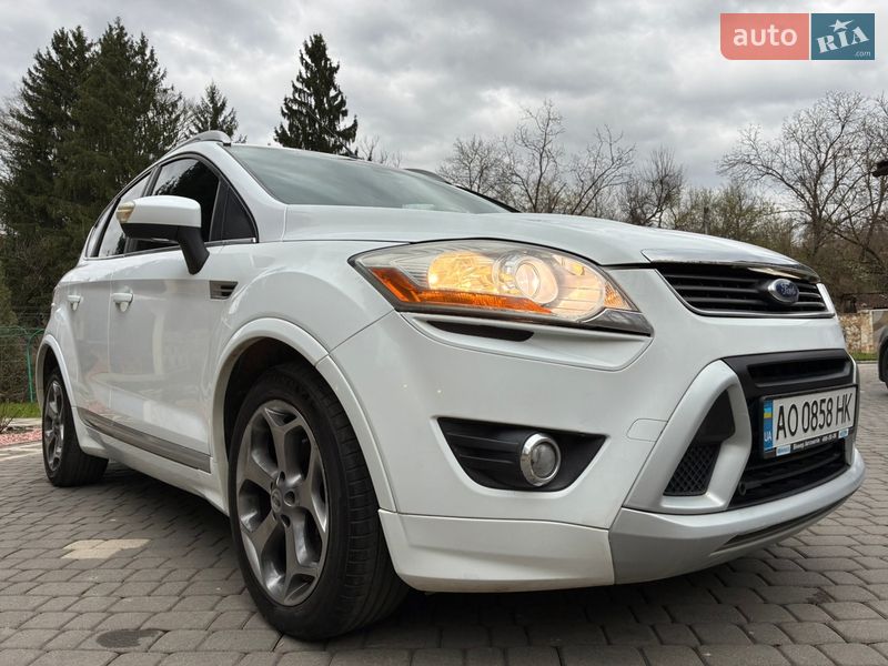 Внедорожник / Кроссовер Ford Kuga 2010 в Тячеве
