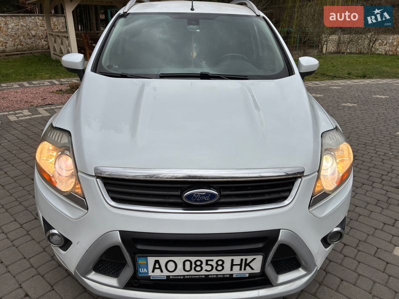 Внедорожник / Кроссовер Ford Kuga 2010 в Тячеве