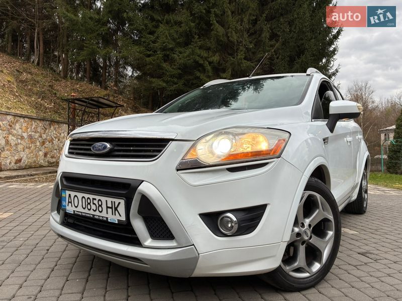 Внедорожник / Кроссовер Ford Kuga 2010 в Тячеве