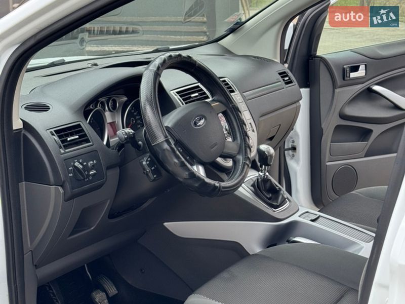 Внедорожник / Кроссовер Ford Kuga 2010 в Хоросткове фото 5 Внедорожник / Кроссовер Ford Kuga 2010 в Хоросткове