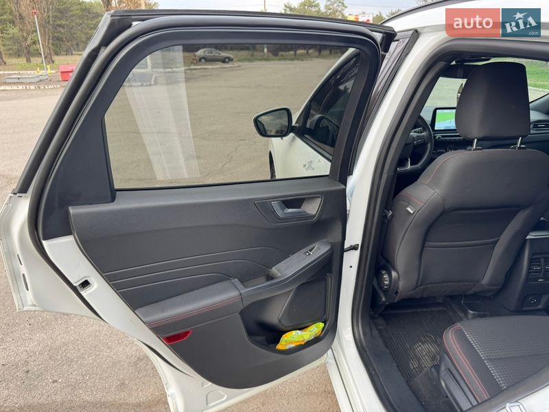Внедорожник / Кроссовер Ford Kuga 2021 в Днепре