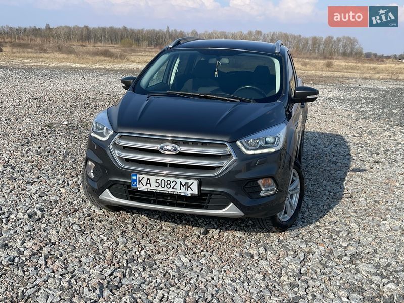Внедорожник / Кроссовер Ford Kuga 2018 в Киеве