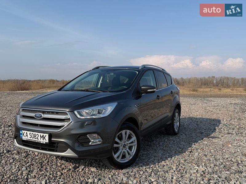 Внедорожник / Кроссовер Ford Kuga 2018 в Киеве