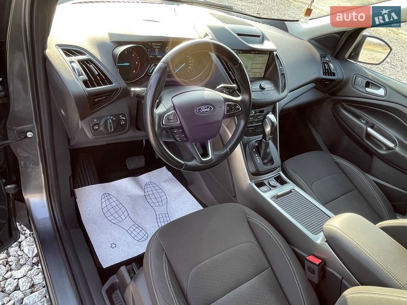 Внедорожник / Кроссовер Ford Kuga 2018 в Киеве