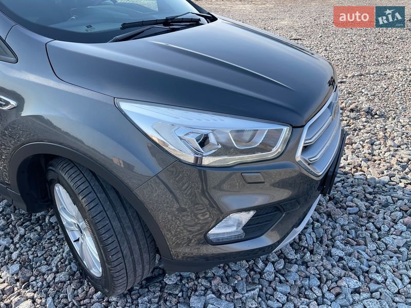 Внедорожник / Кроссовер Ford Kuga 2018 в Киеве