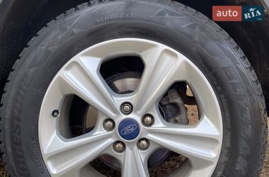 Внедорожник / Кроссовер Ford Kuga 2013 в Киеве