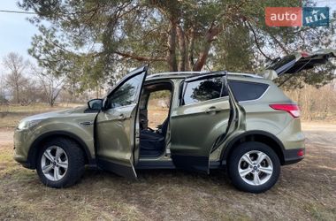 Позашляховик / Кросовер Ford Kuga 2013 в Києві