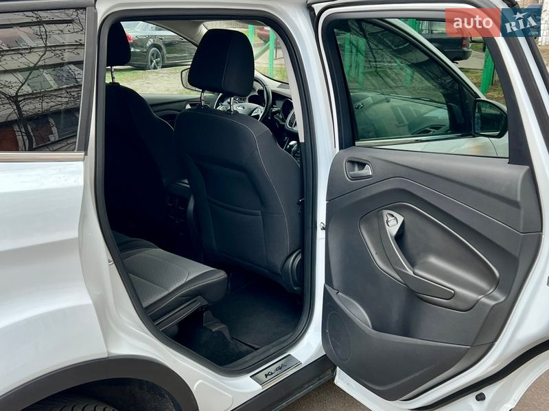 Внедорожник / Кроссовер Ford Kuga 2016 в Киеве фото 17 Внедорожник / Кроссовер Ford Kuga 2016 в Киеве