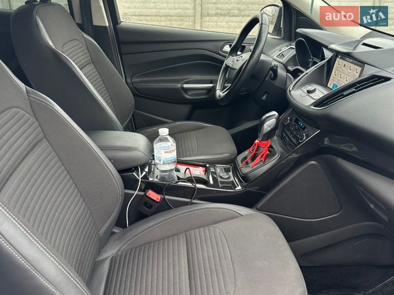 Внедорожник / Кроссовер Ford Kuga 2019 в Ивано-Франковске