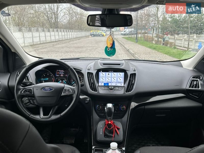 Внедорожник / Кроссовер Ford Kuga 2019 в Ивано-Франковске