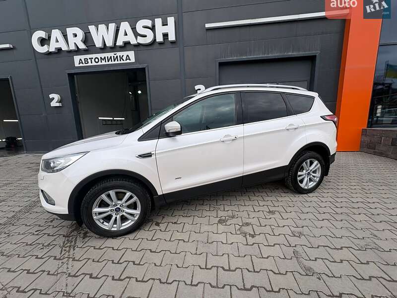 Ford Kuga 2017