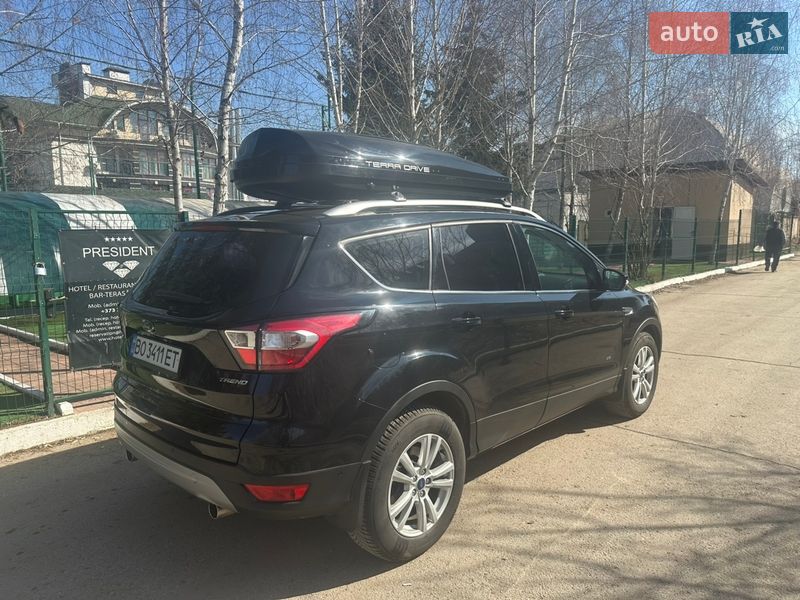 Внедорожник / Кроссовер Ford Kuga 2017 в Одессе
