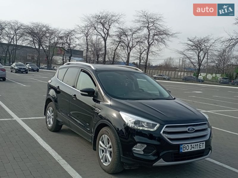 Внедорожник / Кроссовер Ford Kuga 2017 в Одессе