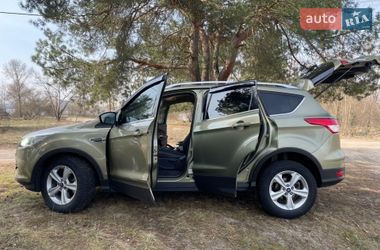Внедорожник / Кроссовер Ford Kuga 2013 в Киеве