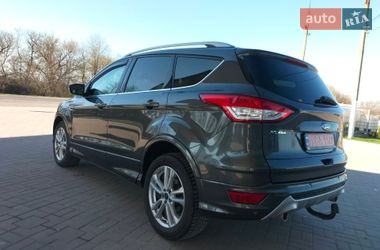 Внедорожник / Кроссовер Ford Kuga 2015 в Дунаевцах