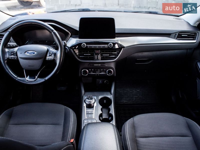 Внедорожник / Кроссовер Ford Kuga 2020 в Львове