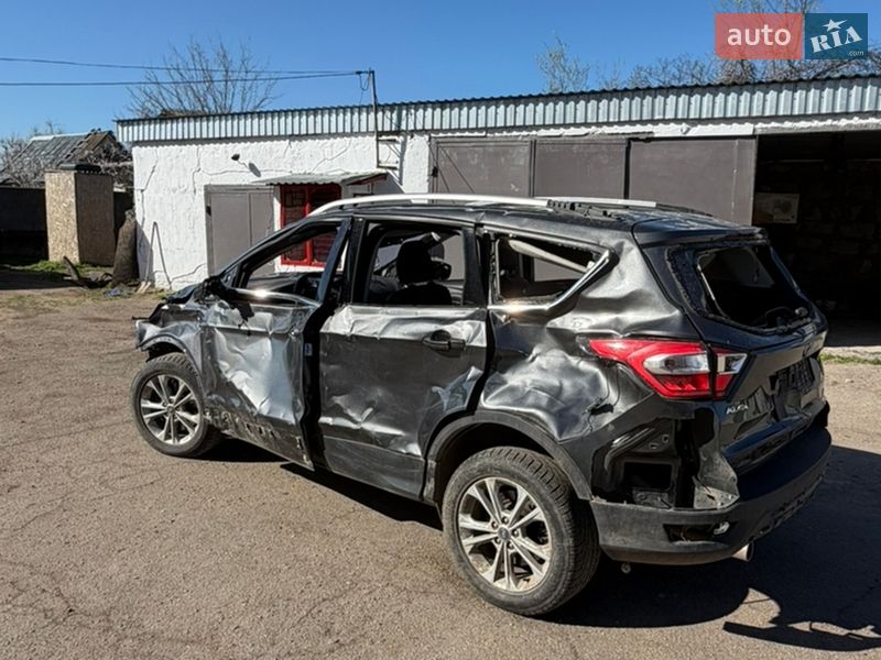 Позашляховик / Кросовер Ford Kuga 2019 в Снігурівці