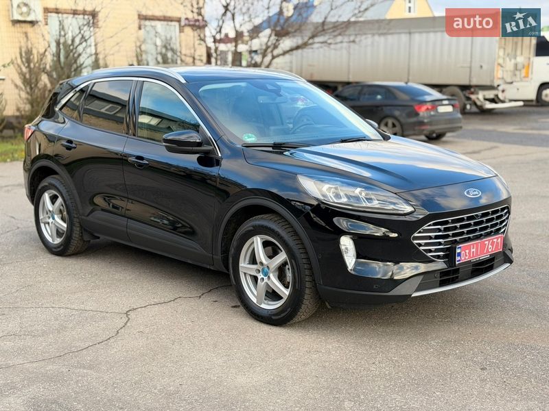 Позашляховик / Кросовер Ford Kuga 2022 в Вінниці