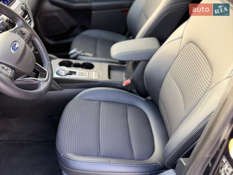 Позашляховик / Кросовер Ford Kuga 2022 в Вінниці