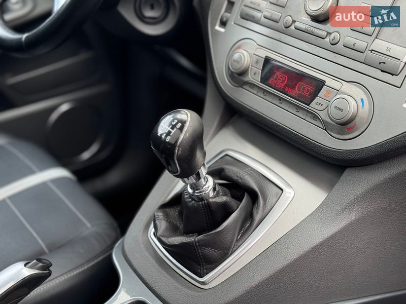 Позашляховик / Кросовер Ford Kuga 2010 в Сарнах