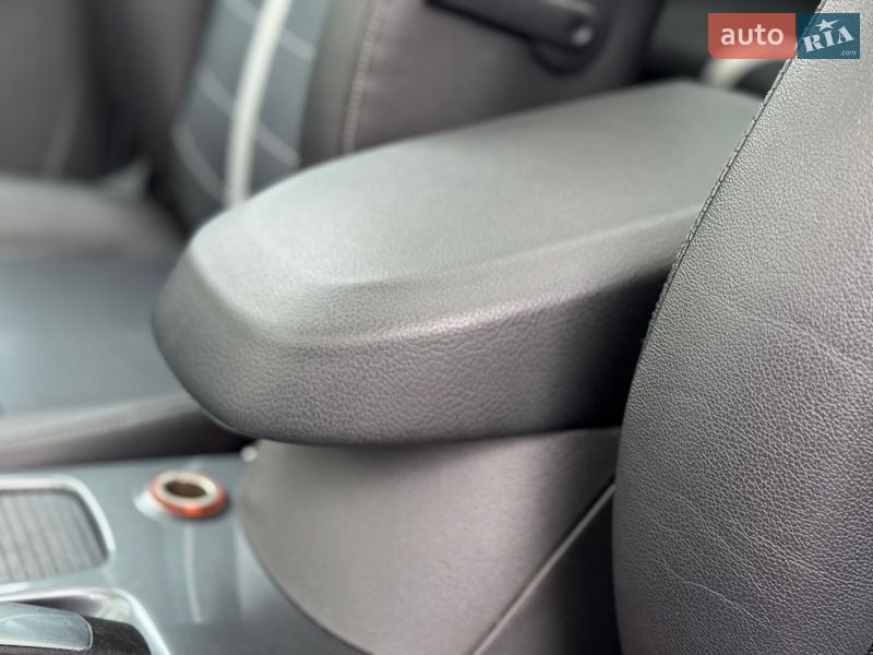 Позашляховик / Кросовер Ford Kuga 2010 в Сарнах