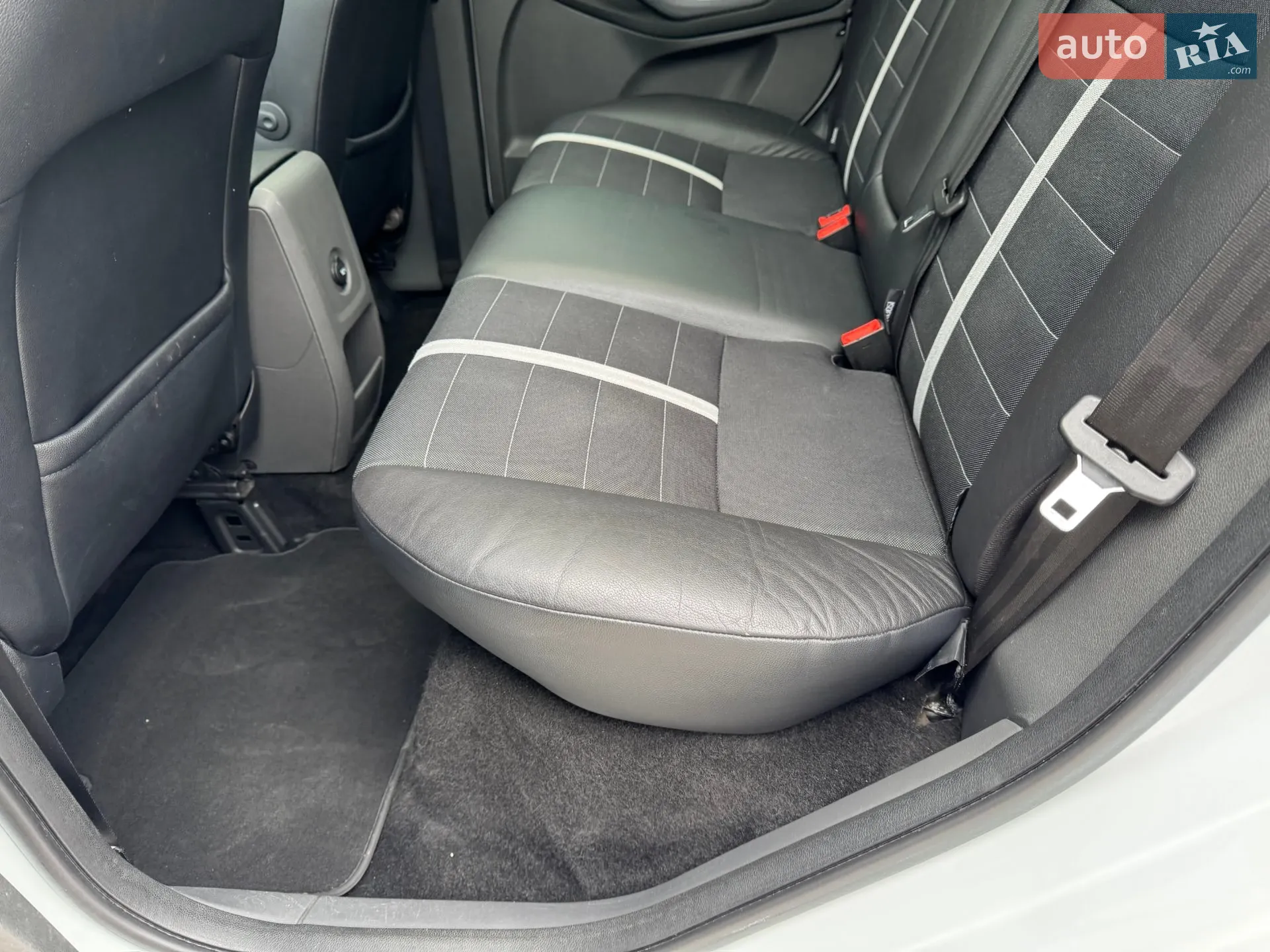 2010 Ford Kuga - мініатюра 61