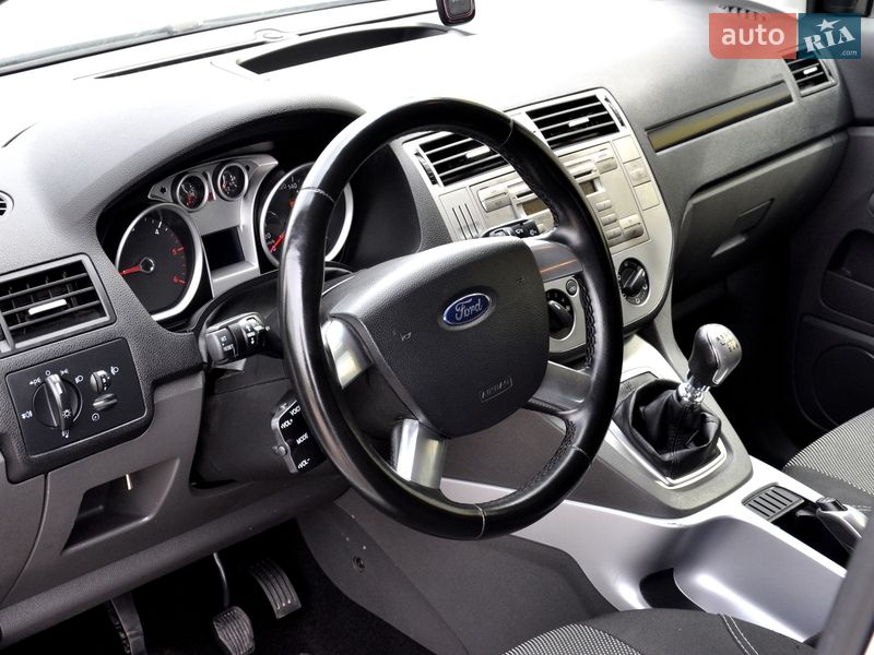 Позашляховик / Кросовер Ford Kuga 2011 в Львові