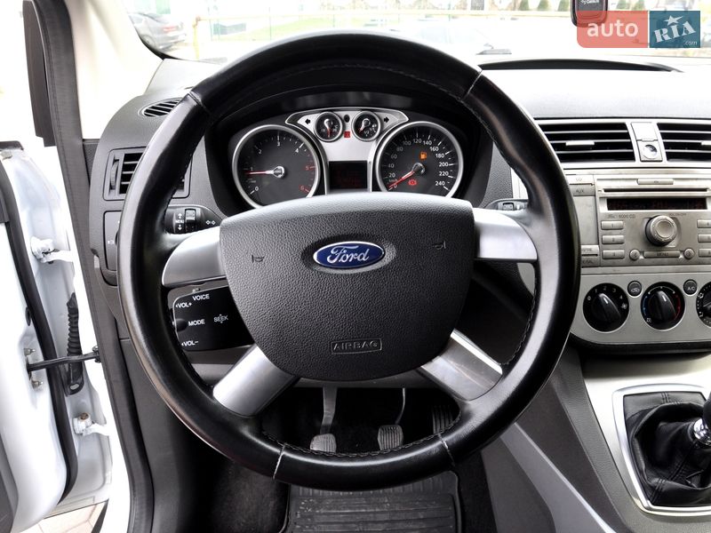 Позашляховик / Кросовер Ford Kuga 2011 в Львові