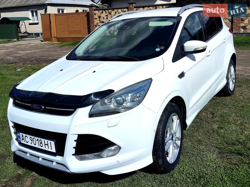 Позашляховик / Кросовер Ford Kuga 2016 в Ковелі