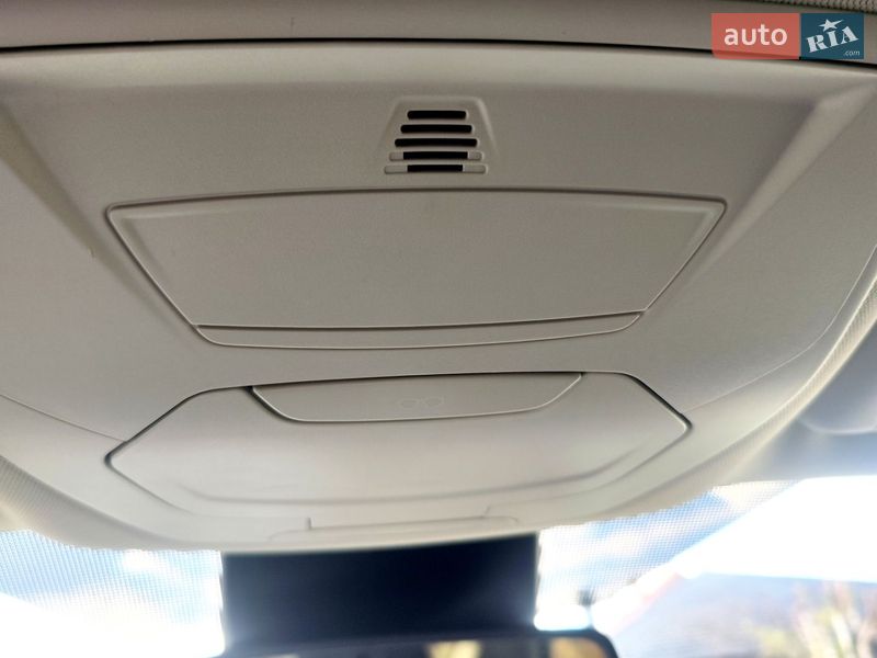 Позашляховик / Кросовер Ford Kuga 2016 в Ковелі