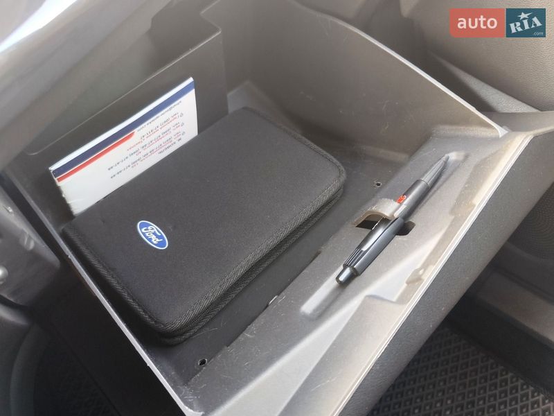 Позашляховик / Кросовер Ford Kuga 2016 в Ковелі