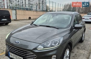 Внедорожник / Кроссовер Ford Kuga 2020 в Киеве