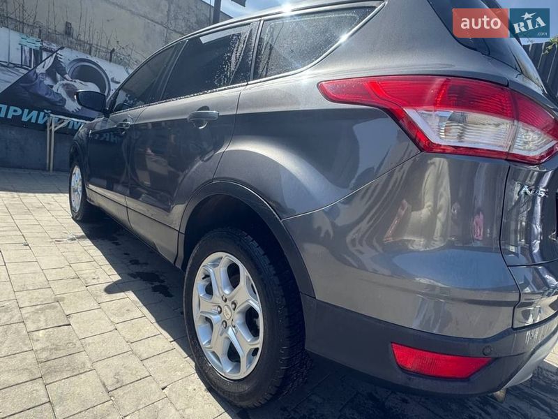 Ford Kuga 2014