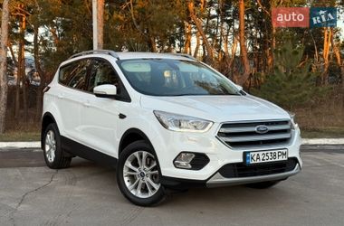 Внедорожник / Кроссовер Ford Kuga 2019 в Киеве