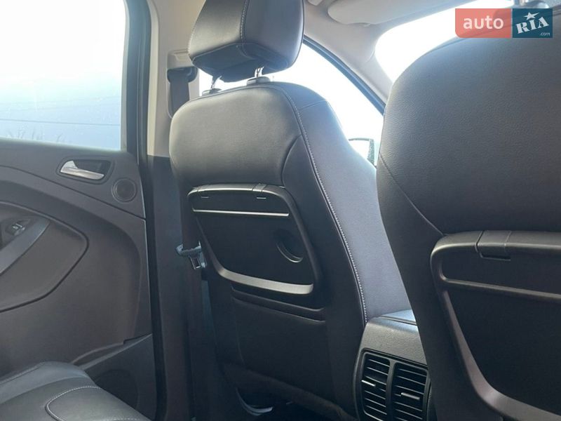 Позашляховик / Кросовер Ford Kuga 2015 в Житомирі