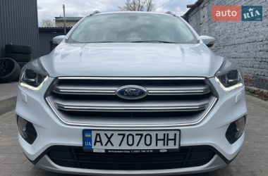 Внедорожник / Кроссовер Ford Kuga 2019 в Харькове