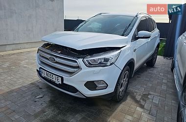 Внедорожник / Кроссовер Ford Kuga 2019 в Киеве