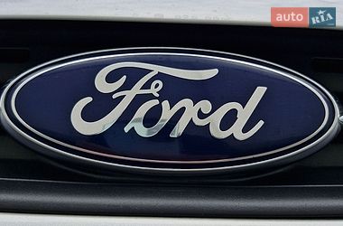 Внедорожник / Кроссовер Ford Kuga 2013 в Киеве