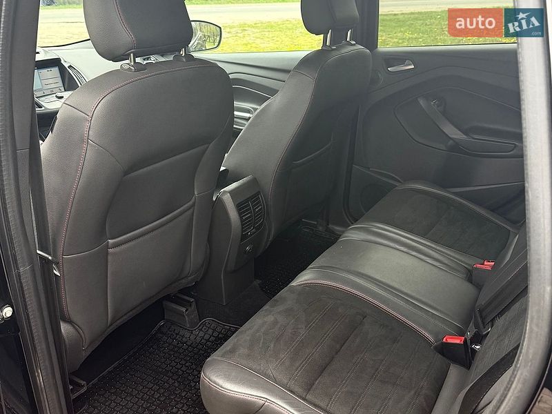 Позашляховик / Кросовер Ford Kuga 2019 в Славуті