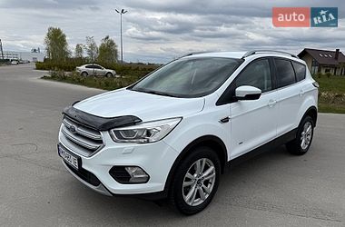 Позашляховик / Кросовер Ford Kuga 2018 в Коростені