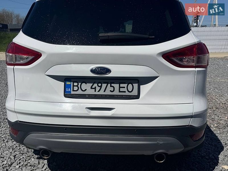 Позашляховик / Кросовер Ford Kuga 2016 в Мостиській