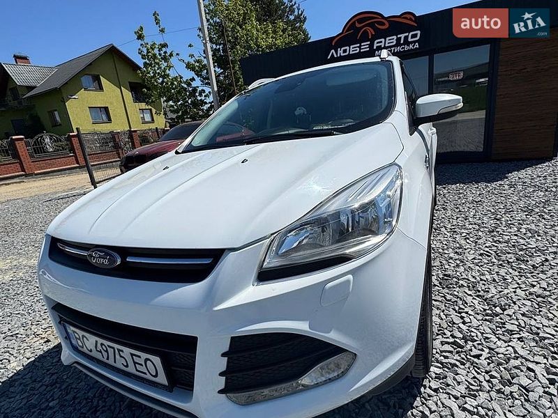 Позашляховик / Кросовер Ford Kuga 2016 в Мостиській