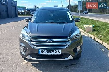 Внедорожник / Кроссовер Ford Kuga 2017 в Львове