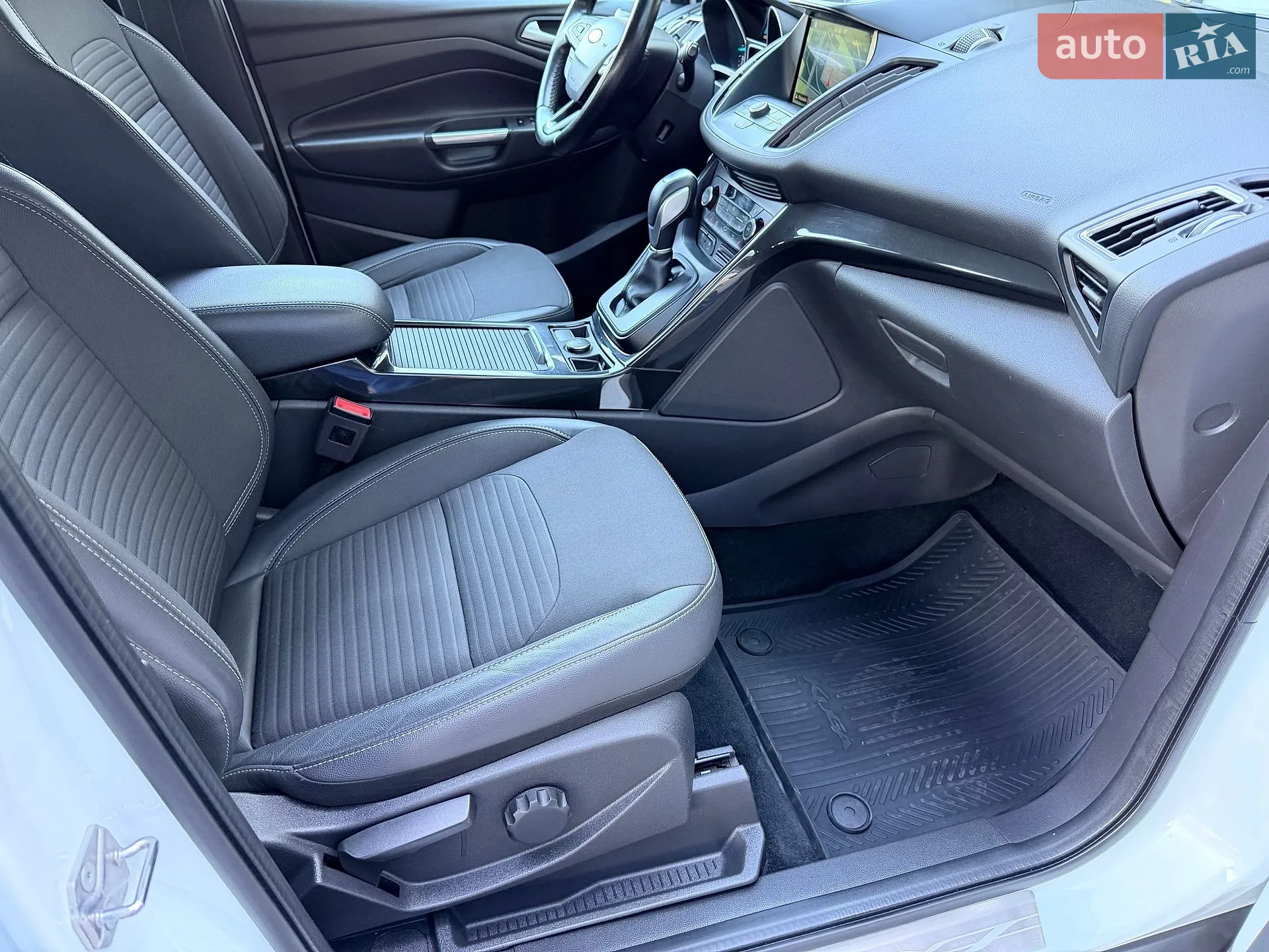 2019 Ford Kuga - мініатюра 93
