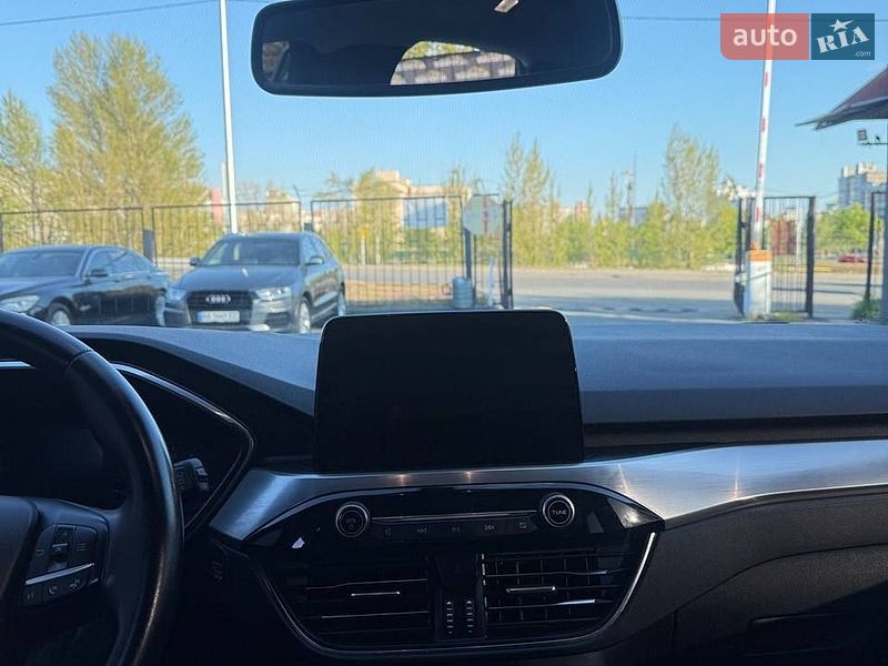 Позашляховик / Кросовер Ford Kuga 2022 в Києві